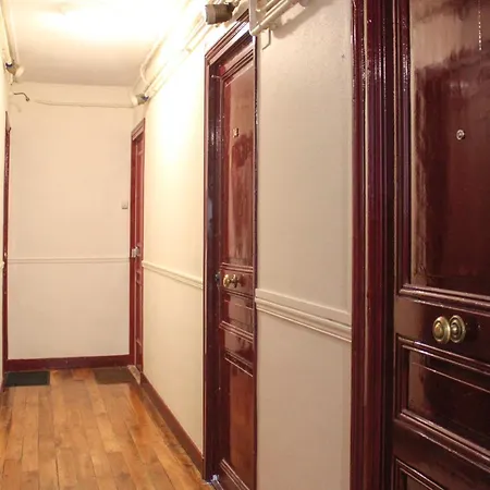 Bright & Equipped At The Gate To Paris Apartamento *